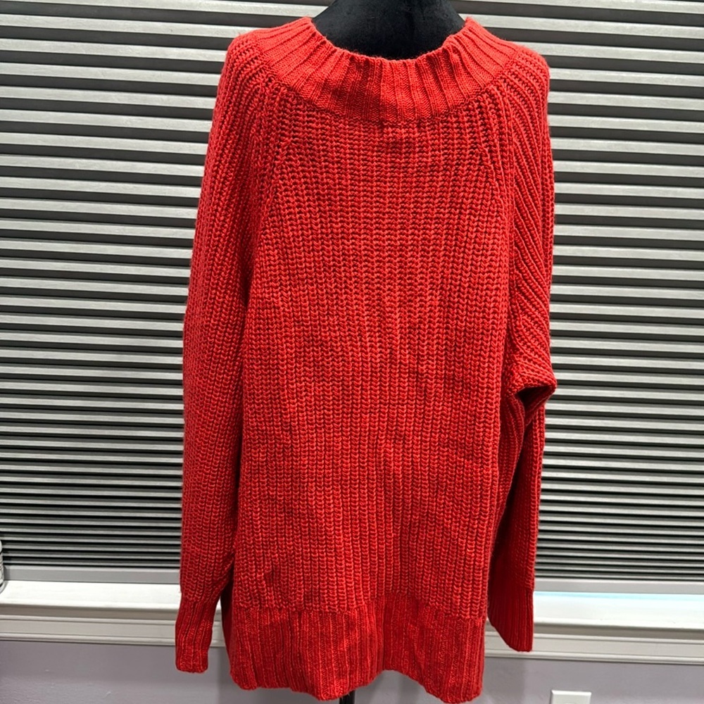 Crochet sweater - Picture 2 of 4